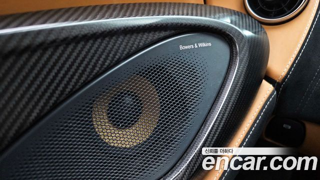 Mclaren 570S 2018 — photo 27