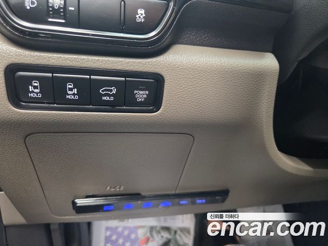 Kia Canival 2024 — photo 17