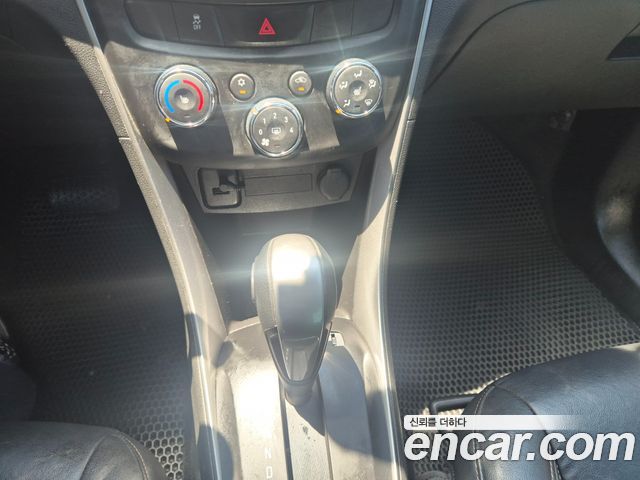 Chevrolet Korea Trax 2018 — photo 14