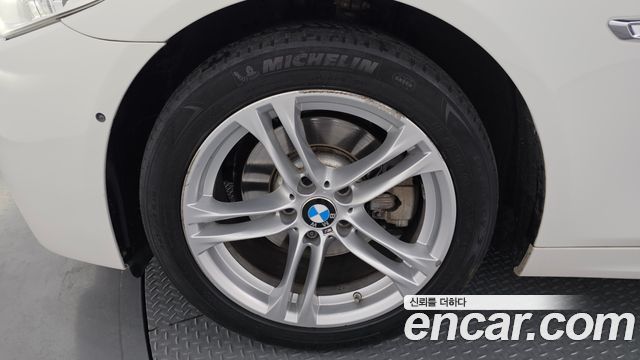 BMW 5-Series 2016 — photo 5