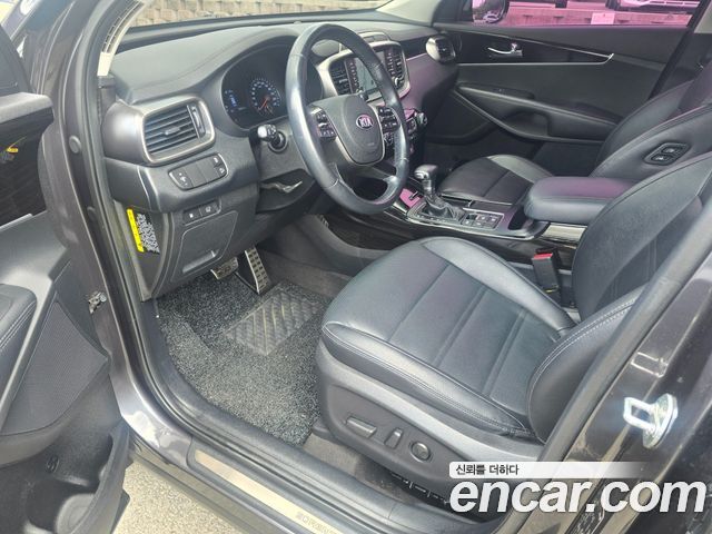 Kia Sorento 2019 — photo 16