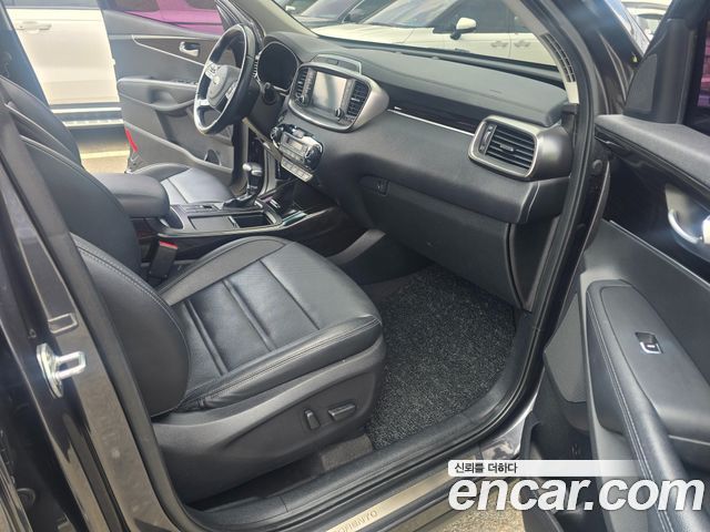 Kia Sorento 2019 — photo 17
