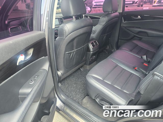 Kia Sorento 2019 — photo 18