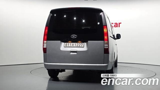 Hyundai Staria 2022 — photo 4