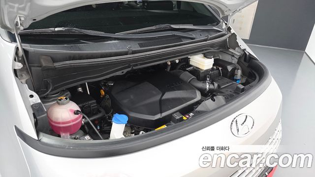 Hyundai Staria 2022 — photo 6