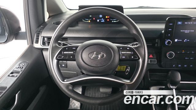 Hyundai Staria 2022 — photo 13