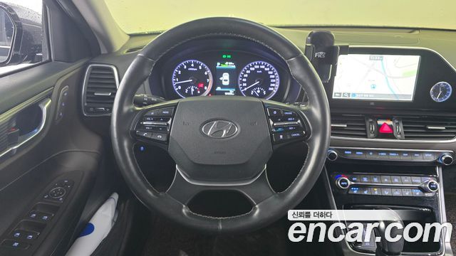Hyundai Grandeur 2018 — photo 15