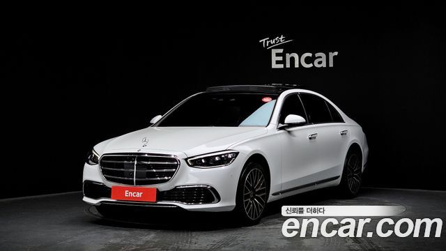 Mercedes-Benz S-Class 2024 — photo 1