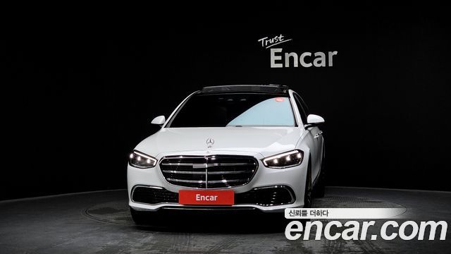 Mercedes-Benz S-Class 2024 — photo 3