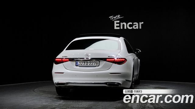 Mercedes-Benz S-Class 2024 — photo 4