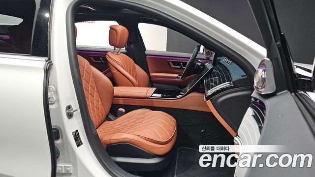 Mercedes-Benz S-Class 2024 — photo 10