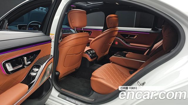 Mercedes-Benz S-Class 2024 — photo 12