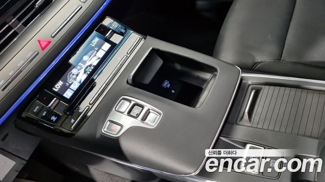 Hyundai Grandeur 2023 — photo 9