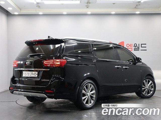 Kia Canival 2020 — photo 3