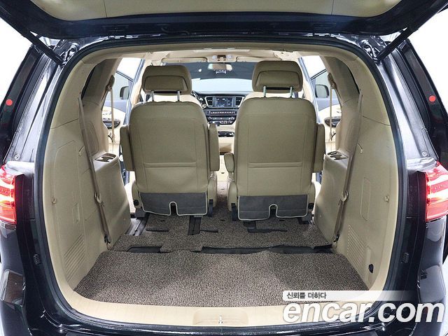 Kia Canival 2020 — photo 5
