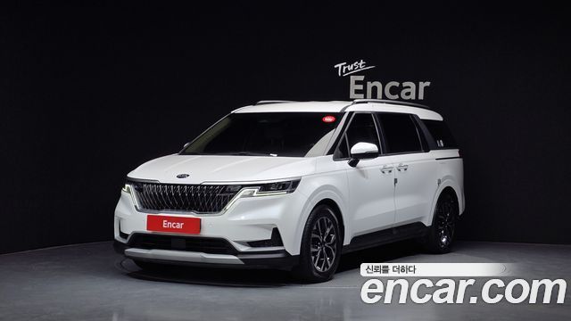 Kia Canival 2021 — photo 1
