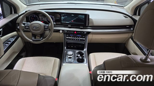 Kia Canival 2021 — photo 10