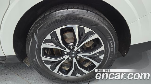 Kia Canival 2021 — photo 7
