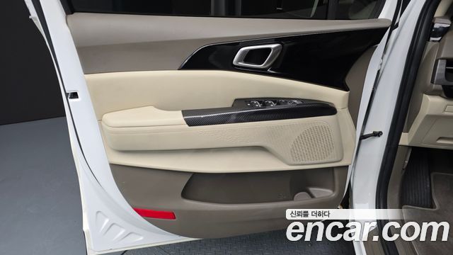 Kia Canival 2021 — photo 14