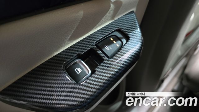 Kia Canival 2021 — photo 27