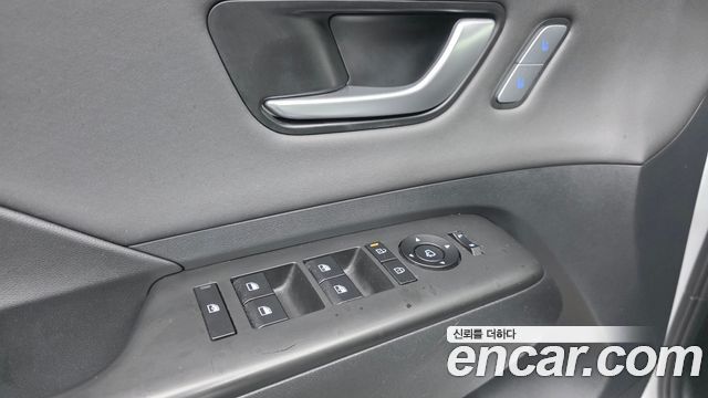 Hyundai Kona 2023 — photo 18