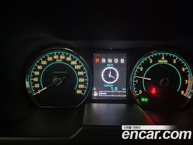 Jaguar XF 2014 — photo 9