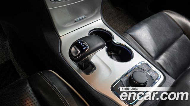 Jeep Cherokee 2015 — photo 9