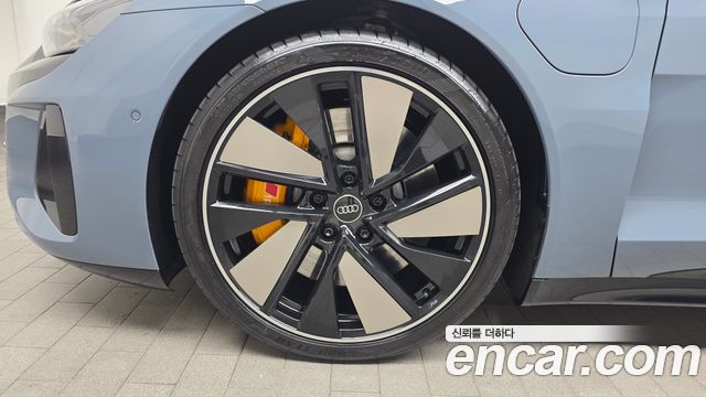Audi e-tron GT 2022 — photo 5