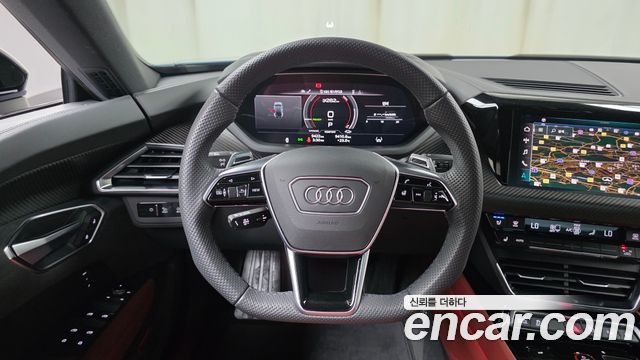 Audi e-tron GT 2022 — photo 20