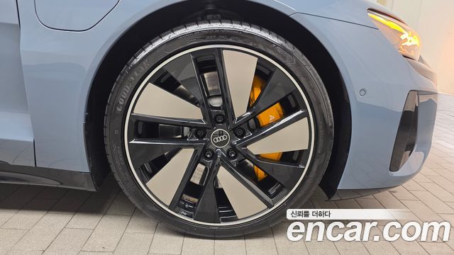 Audi e-tron GT 2022 — photo 7