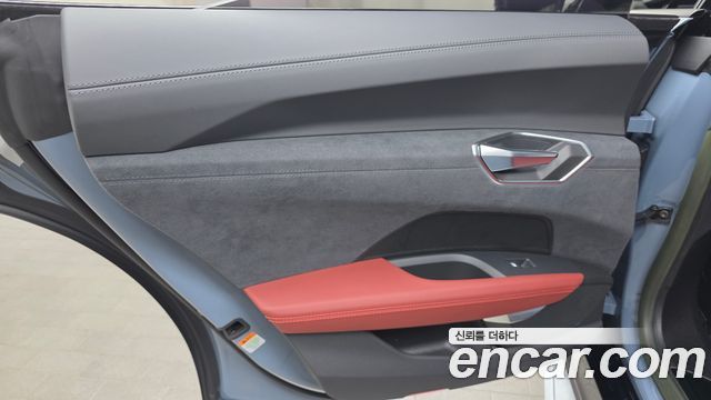 Audi e-tron GT 2022 — photo 15