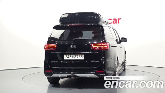 Kia Canival 2020 — photo 4