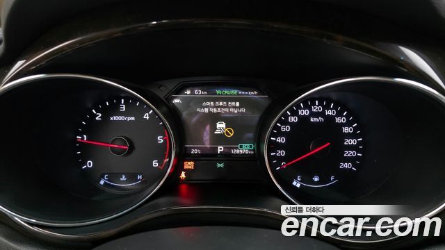 Kia Canival 2020 — photo 11