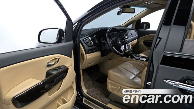 Kia Canival 2020 — photo 13