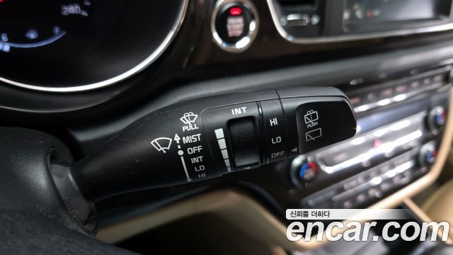 Kia Canival 2020 — photo 25