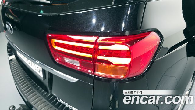 Kia Canival 2020 — photo 9