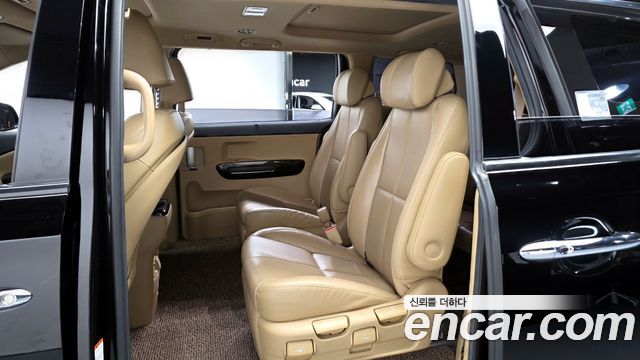 Kia Canival 2020 — photo 16