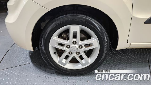 Kia Soul 2010 — photo 5