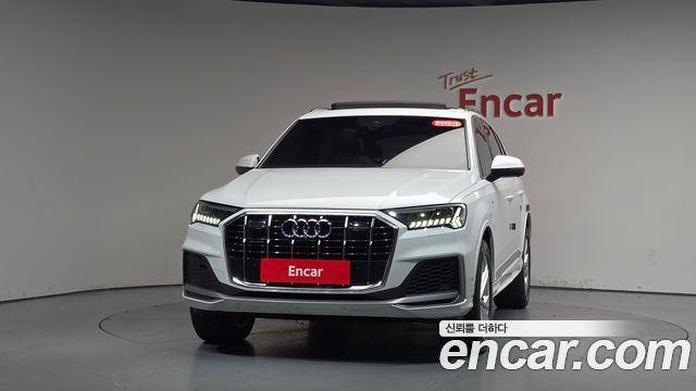 Audi Q7 2021 — photo 3