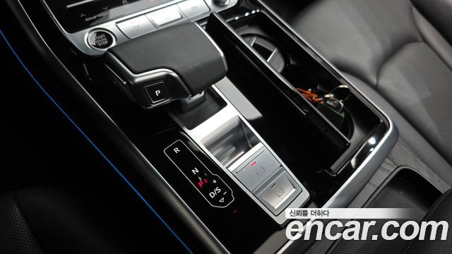 Audi Q7 2021 — photo 12