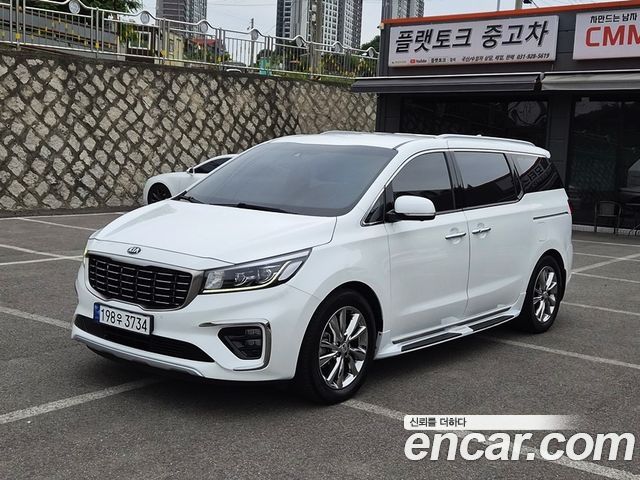 Kia Canival 2020 — photo 1