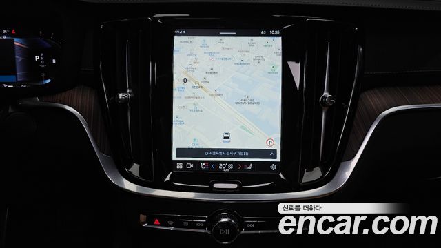 Volvo S60 2023 — photo 19