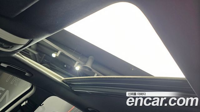 Mercedes-Benz E-Class 2016 — photo 16