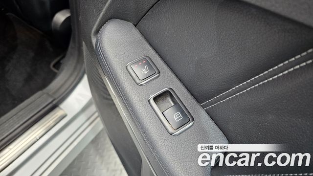 Mercedes-Benz E-Class 2016 — photo 19