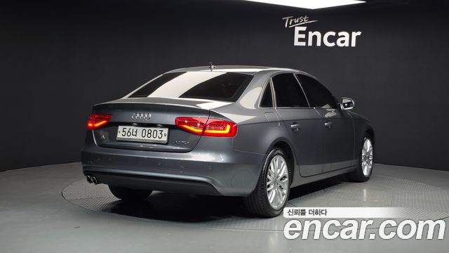 Audi A4 2016 — photo 2
