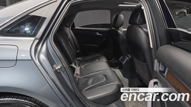 Audi A4 2016 — photo 11