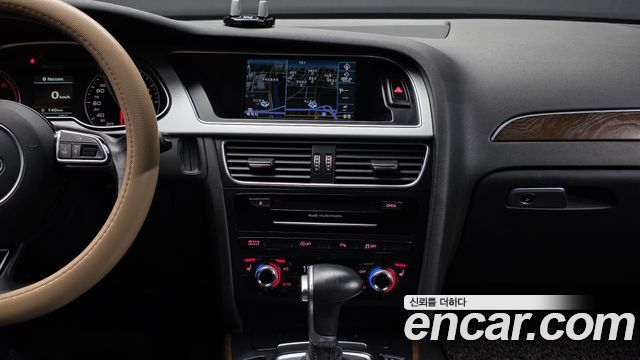 Audi A4 2016 — photo 12