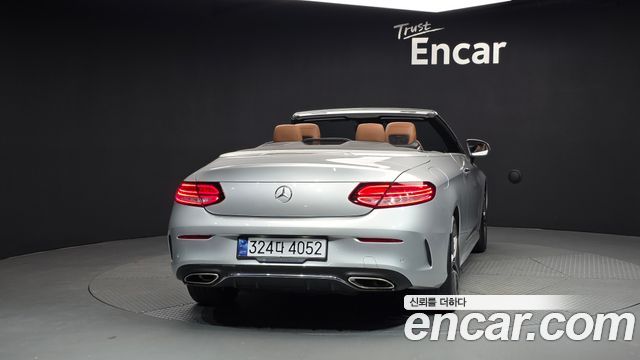 Mercedes-Benz C-Class 2019 — photo 4