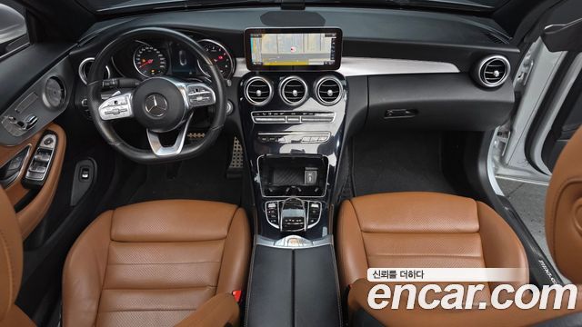 Mercedes-Benz C-Class 2019 — photo 10