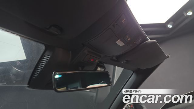 Mercedes-Benz C-Class 2019 — photo 25